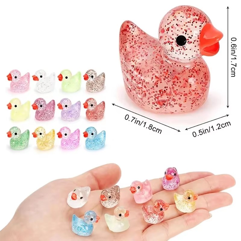 ~ Miniature resin duck with pu - Pothos 评论和价格
